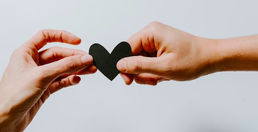 岡本知高の結婚