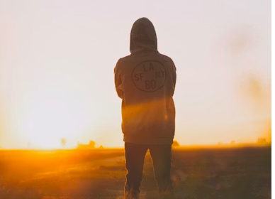 岡本知高は独身